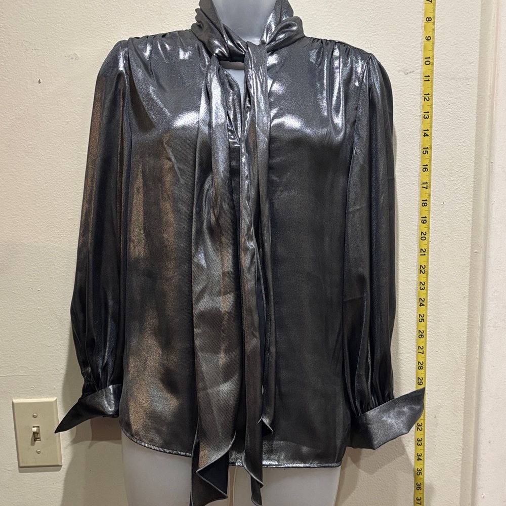 Who What Wear Metallic Silver Top